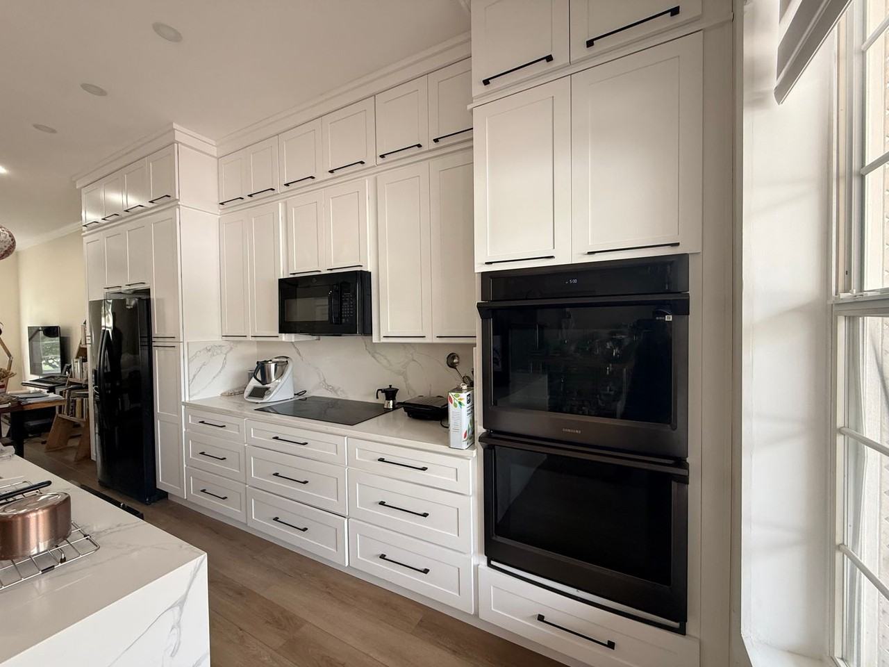 537 Campus St - Photo 4 of 23