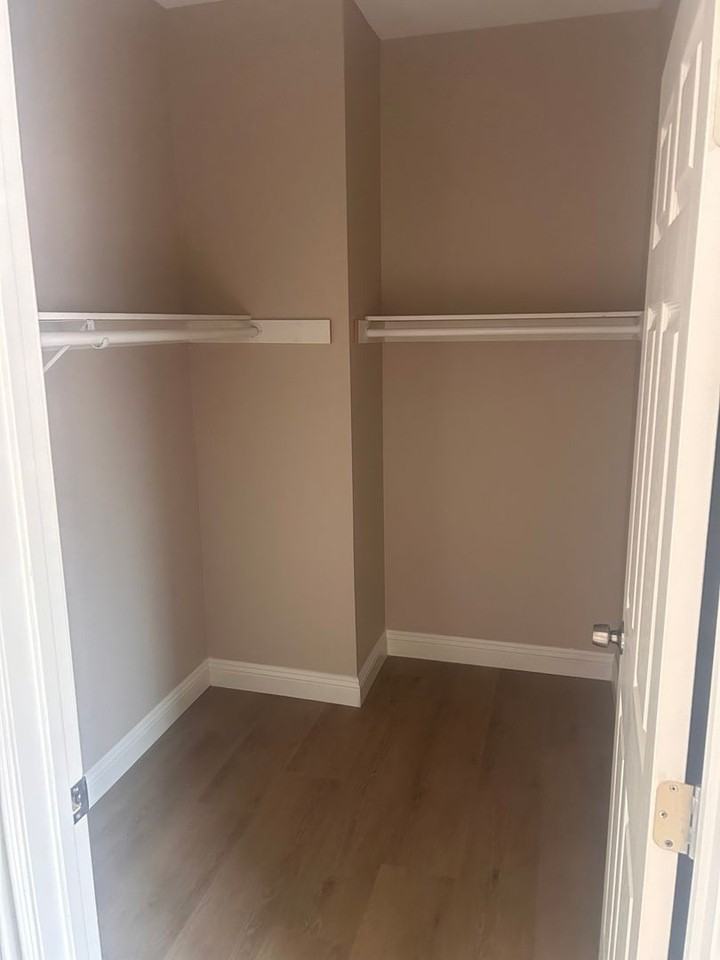 Moscoy Units - Photo 7 of 15