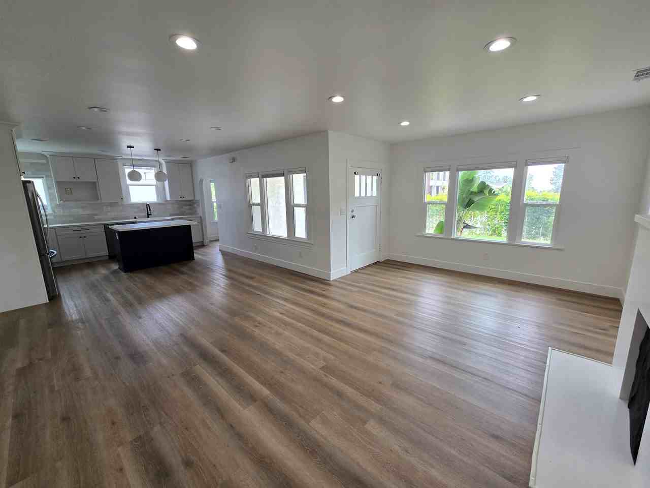 1509 E Elizabeth St - Photo 3 of 14