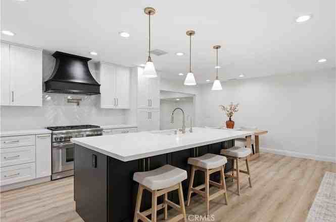 12811 Chaplet Pl - Photo 5 of 20
