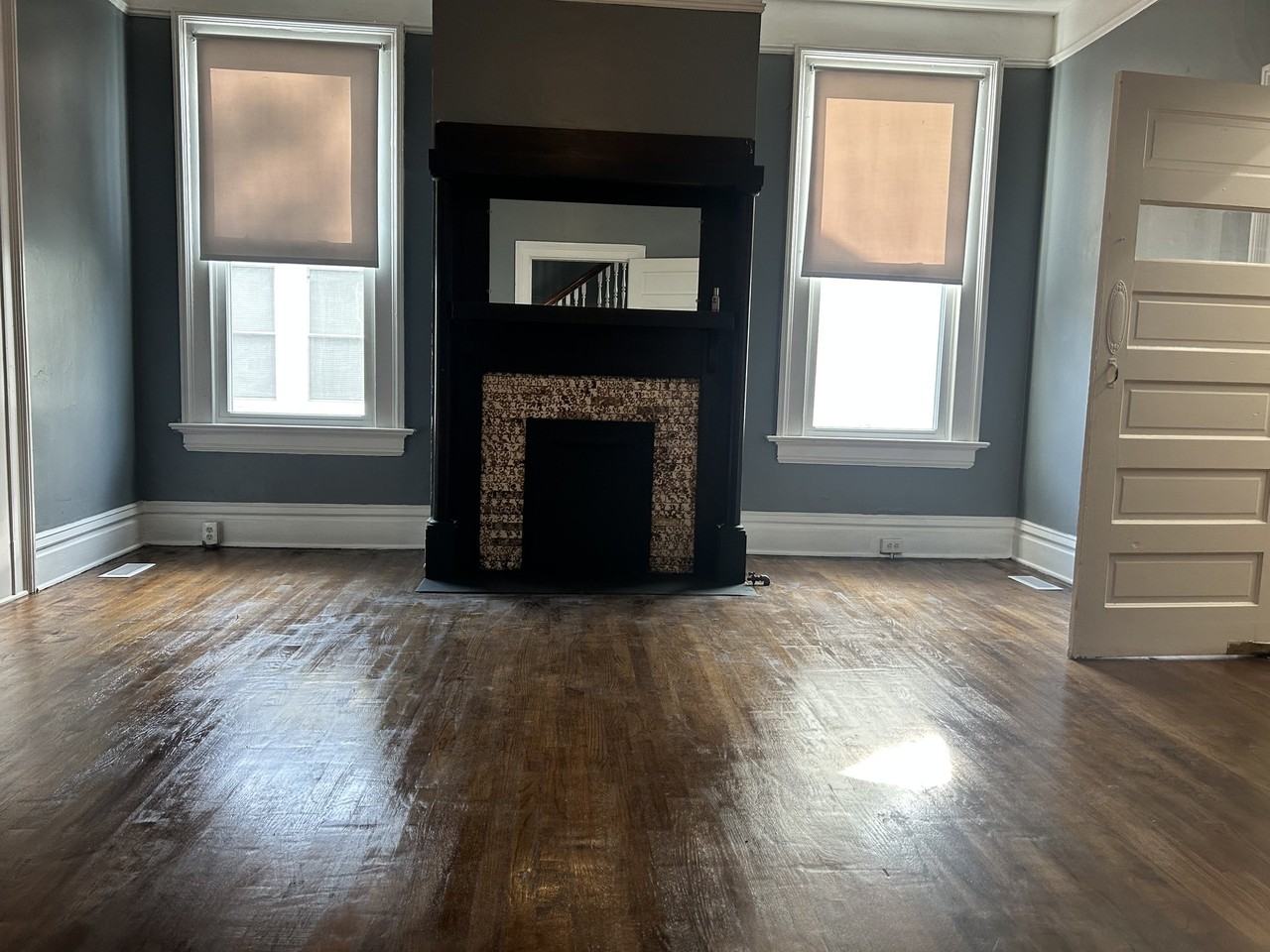 805 Crawford Ave - Photo 3 of 14
