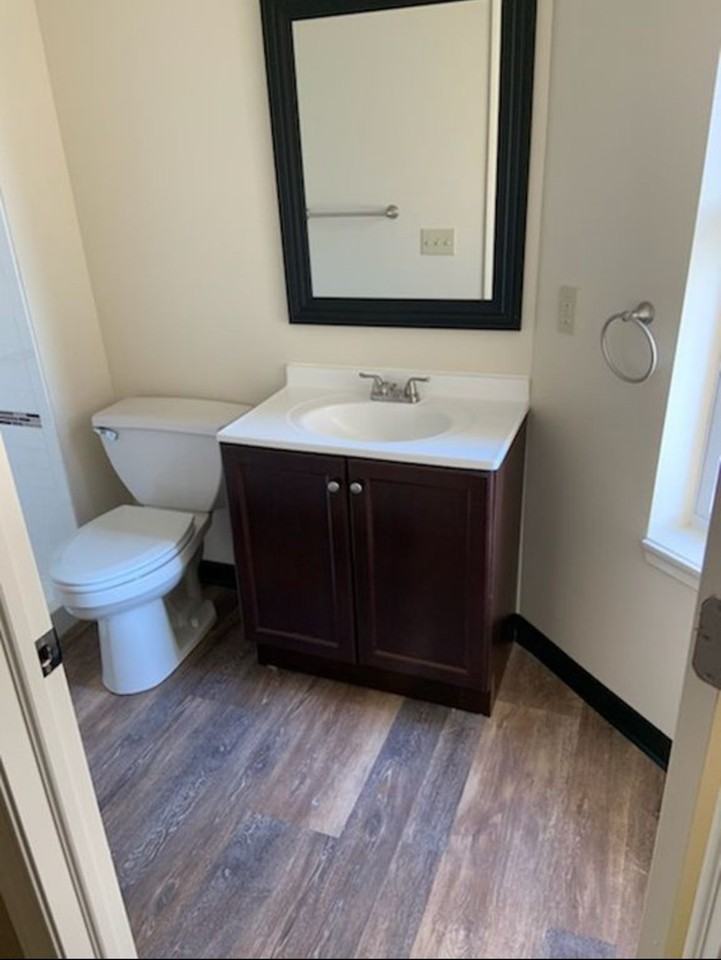 609 Aaron St #609 - Photo 2 of 4