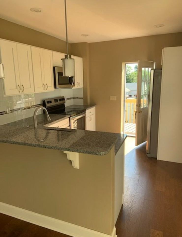 609 Aaron St #609 - Photo 3 of 4