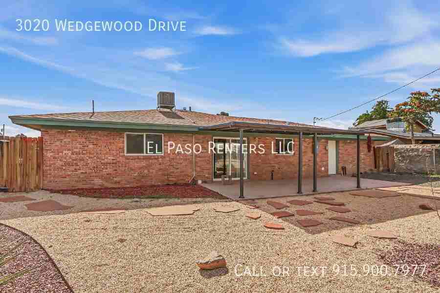 3020 Wedgewood Dr - Photo 2 of 33