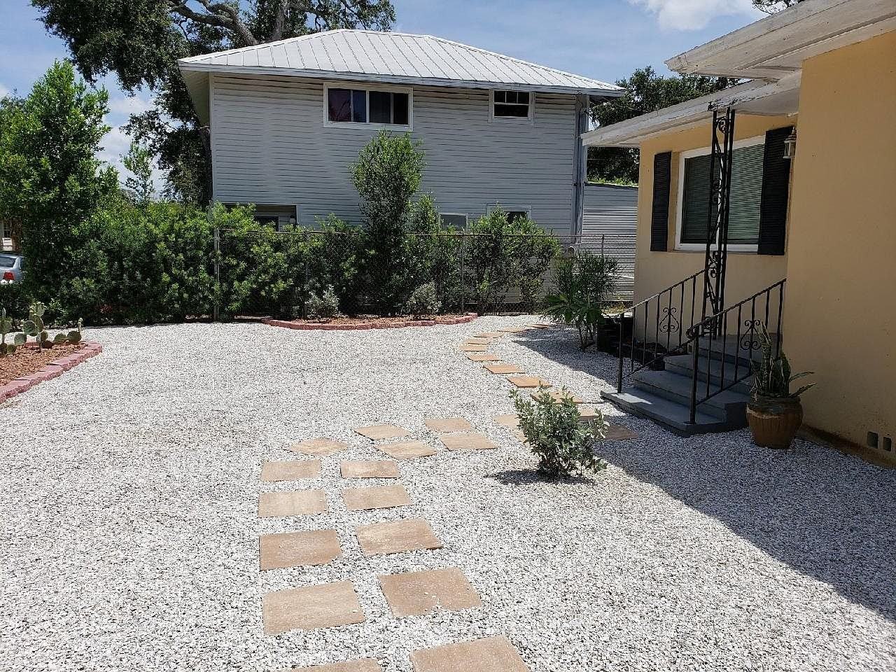 2025 11th St N - Photo 2 of 17