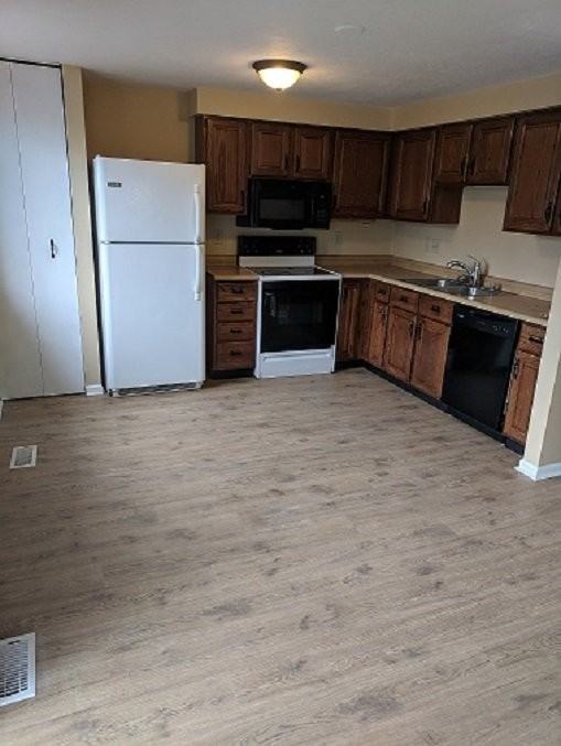 3439 Statewood Dr - Photo 3 of 14
