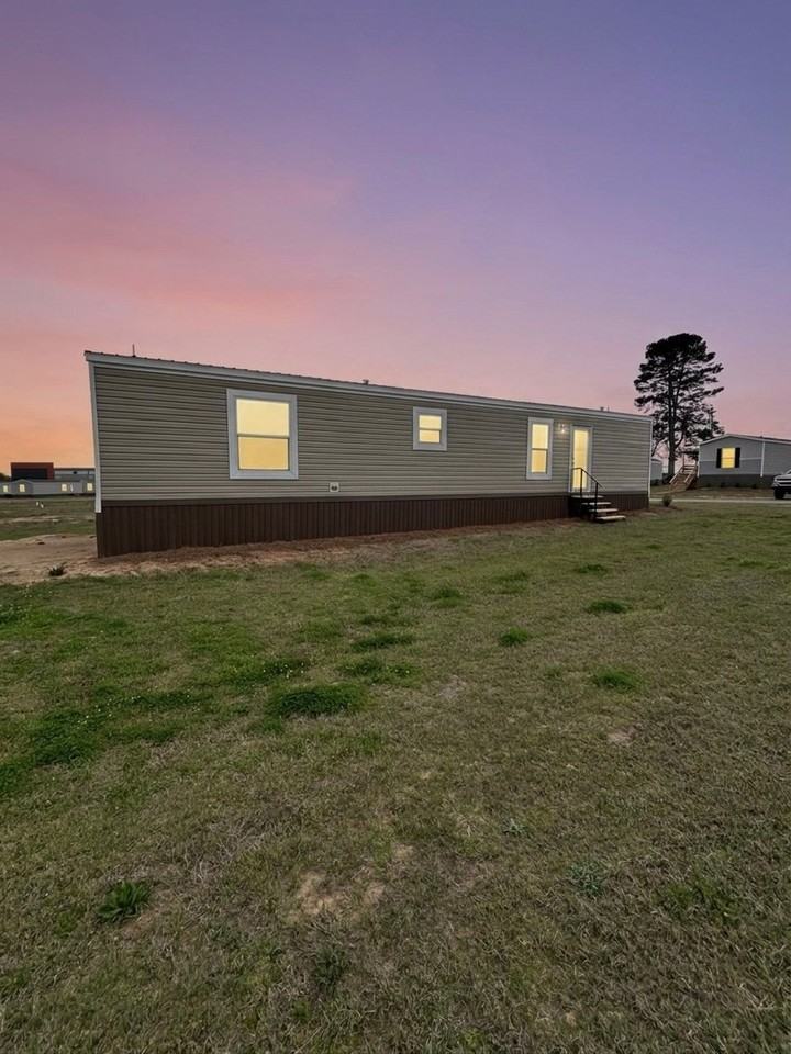 3000 Lee Road 10 - Photo 2 of 14