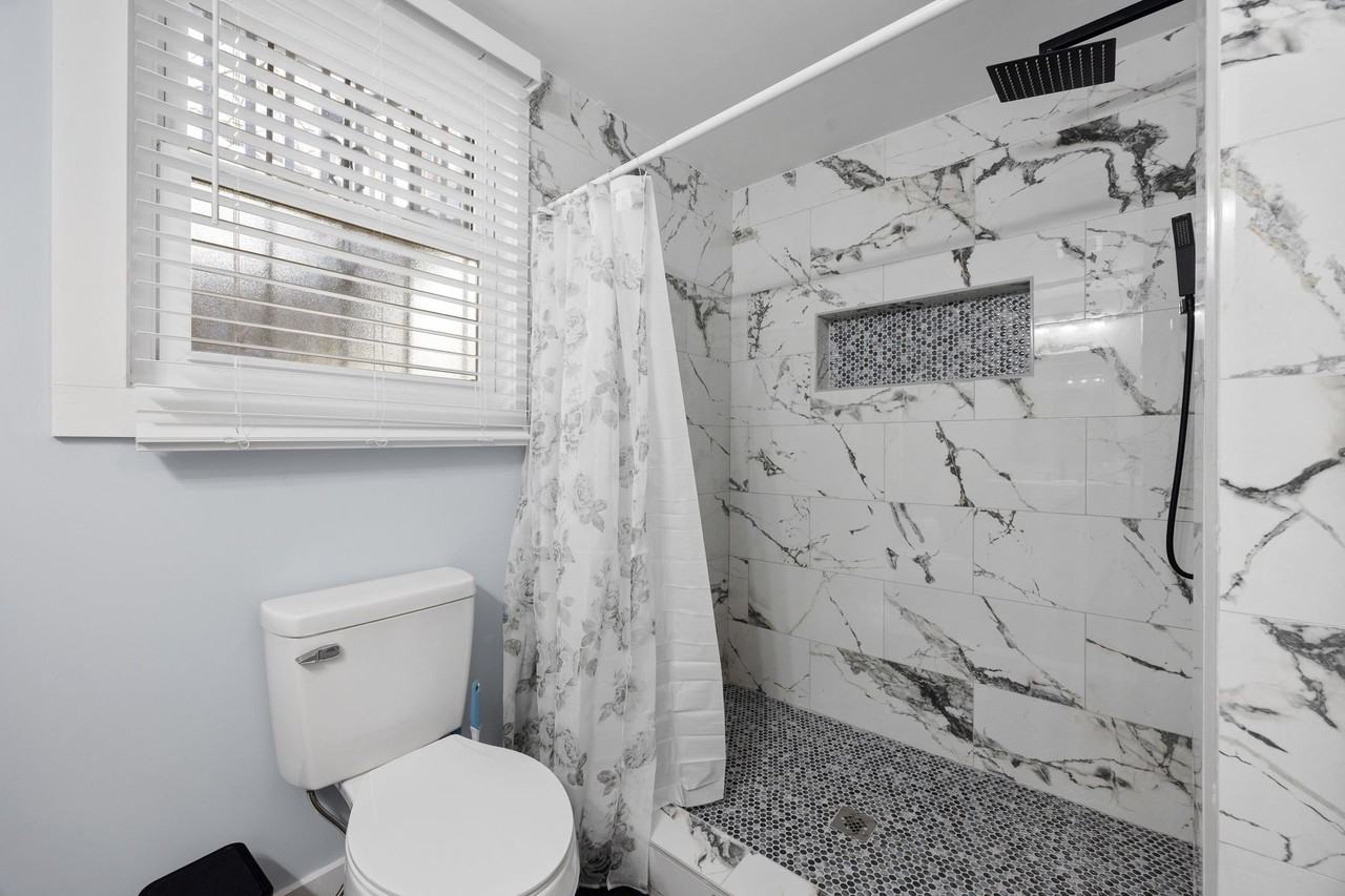 903 Beecher St Sw #903BEECHER - Photo 3 of 20