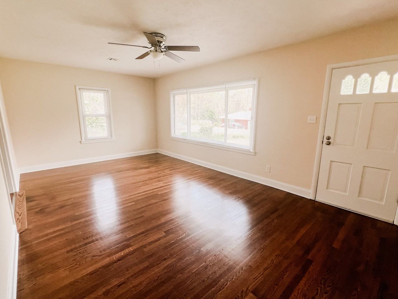 117 Richeson Dr - Photo 2 of 20