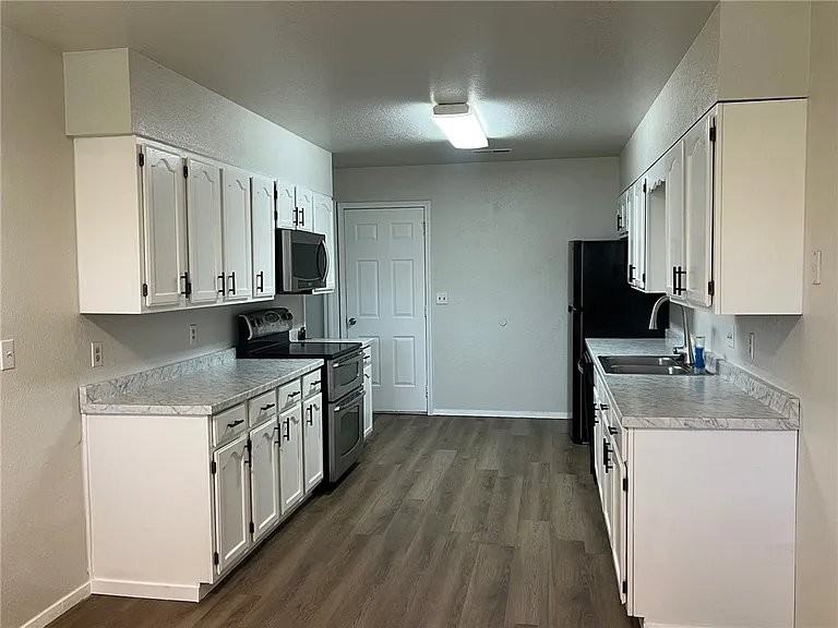 1012 Whipporwill Ln - Photo 3 of 14