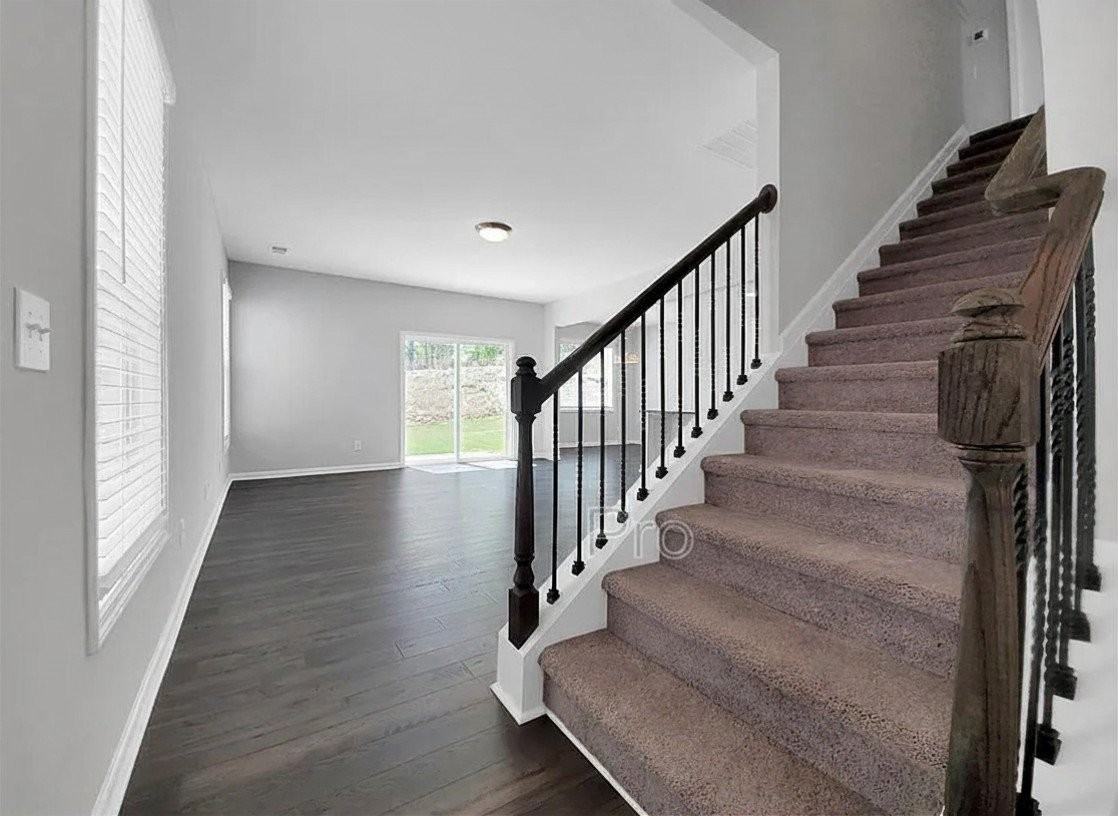 511 Baycraft Ln - Photo 3 of 8