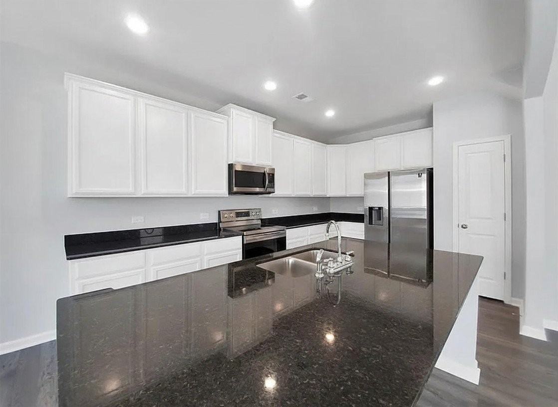 511 Baycraft Ln - Photo 6 of 8