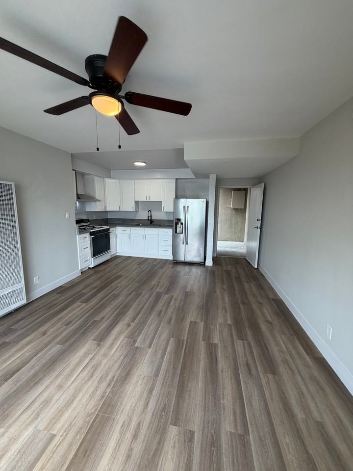 3820 W 27th St #116 - Photo 6 of 13