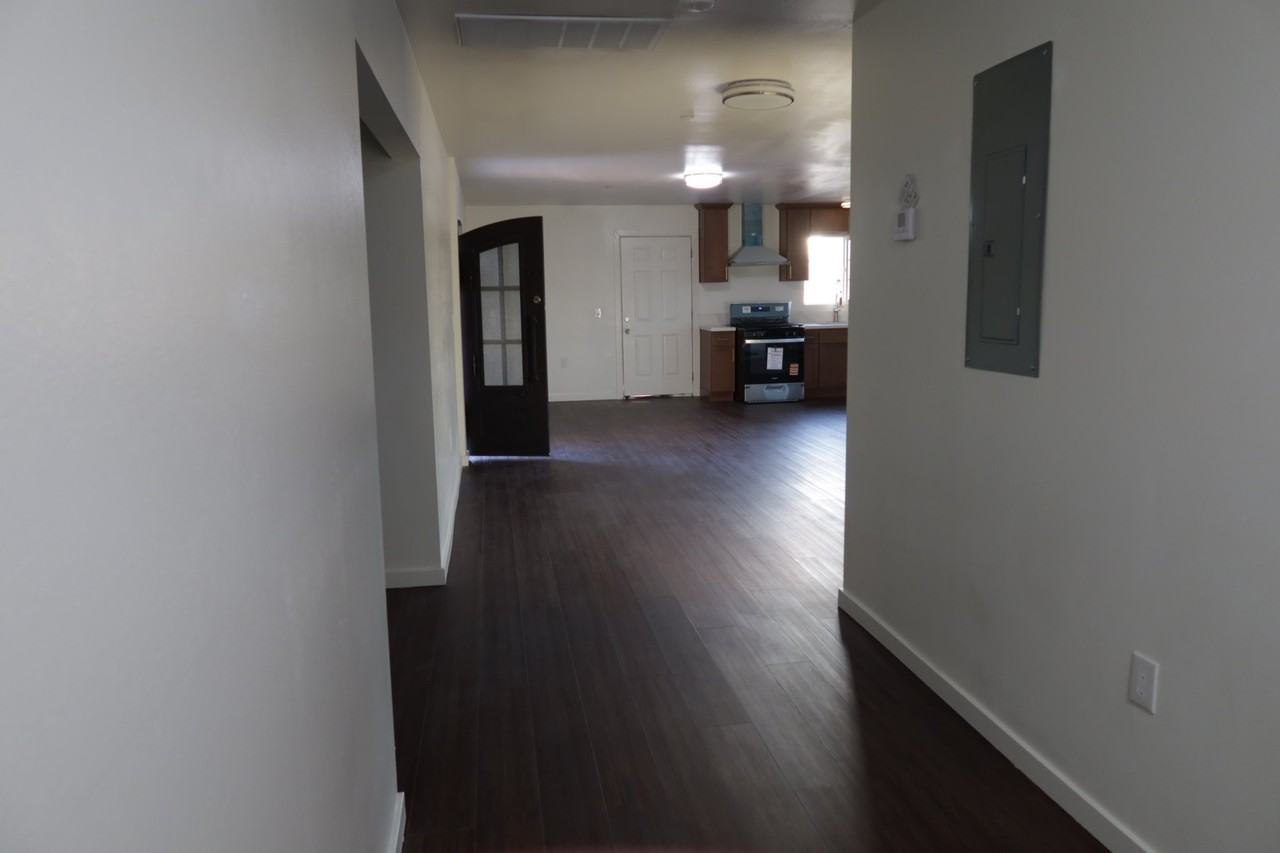 22144 1/2 De Berry St - Photo 7 of 17