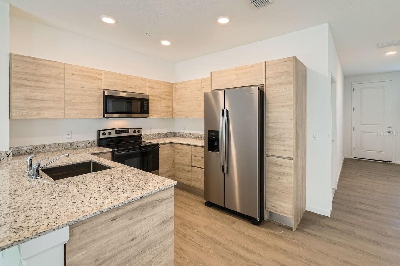 1217 Southstation Pl - Photo 2 of 18