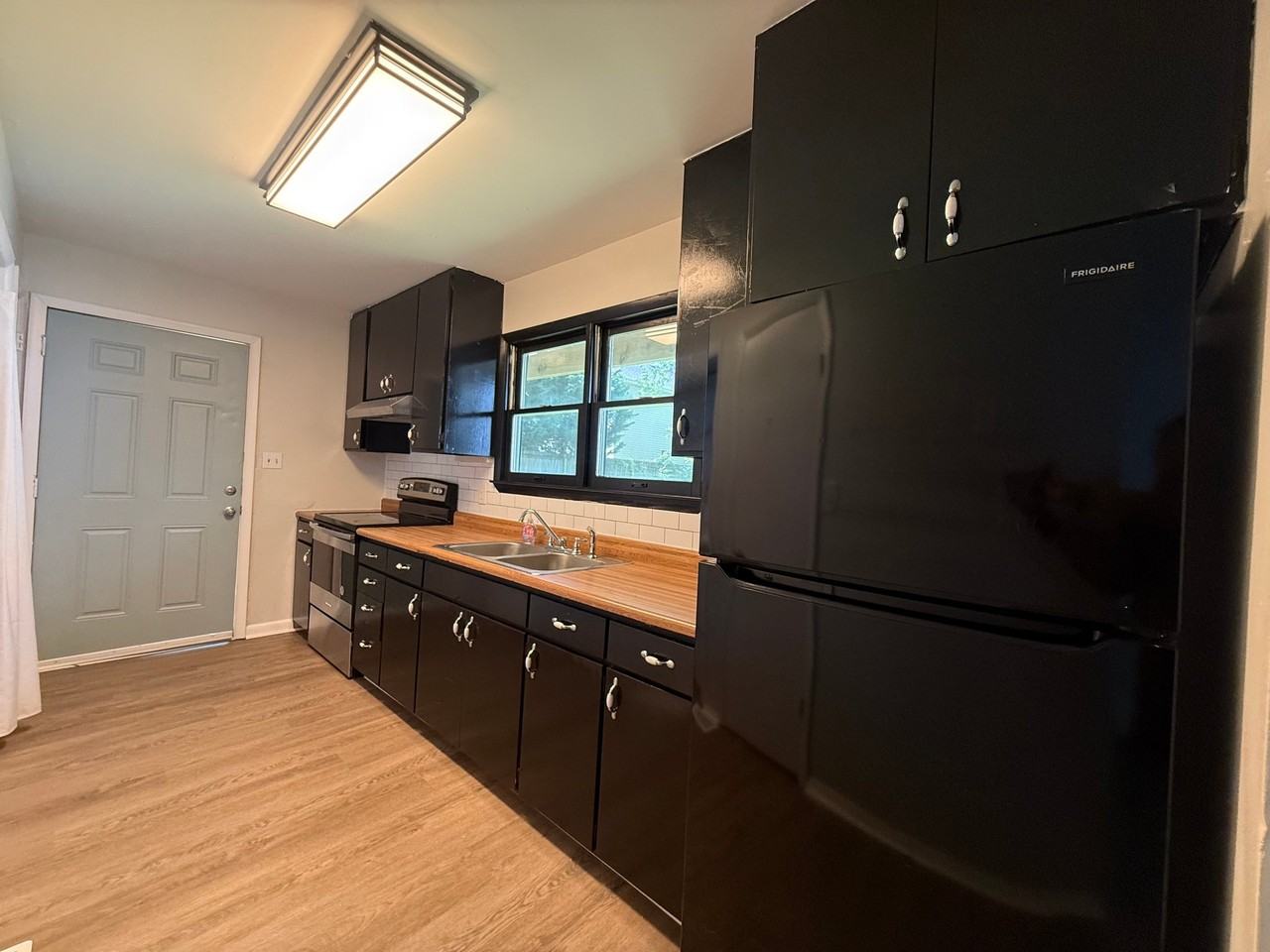 1483 Old Virginia Beach Rd #A - Photo 3 of 10