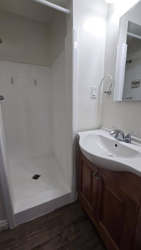 4706 Vantage Ave #3A - Photo 3 of 5