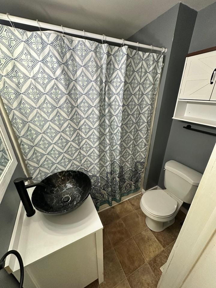 204 Bly St #1 - Photo 3 of 8