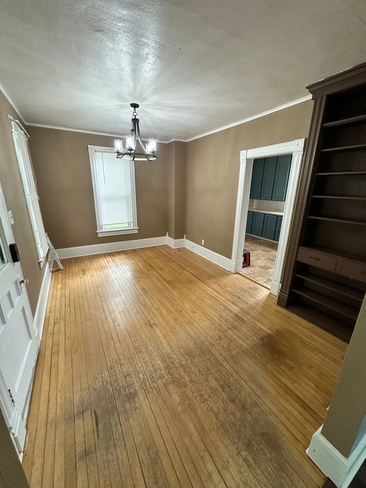 204 Bly St #1 - Photo 4 of 8
