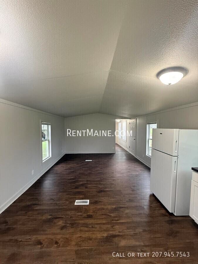54 Pond Rd - Photo 4 of 13