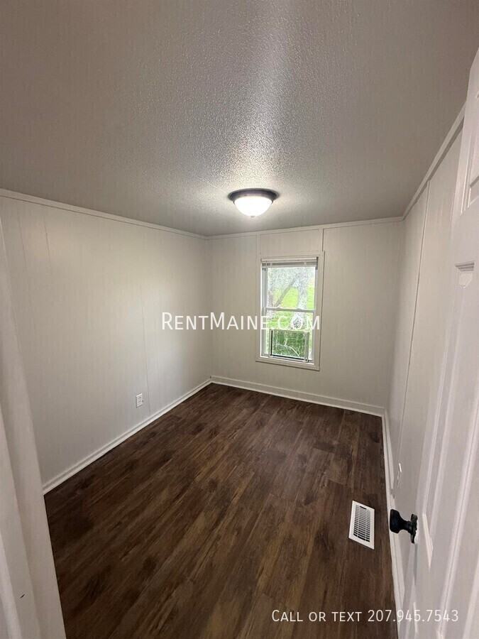 54 Pond Rd - Photo 7 of 13