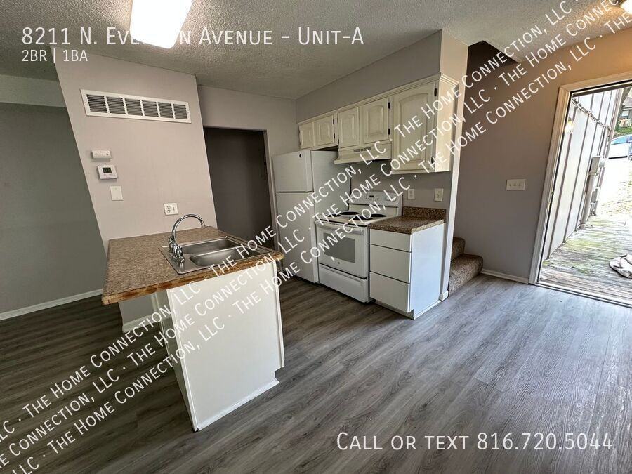 8211 N Everton Ave #A - Photo 3 of 13