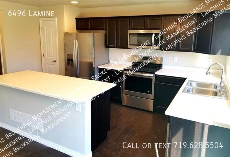 6496 Lamine Dr - Photo 3 of 16