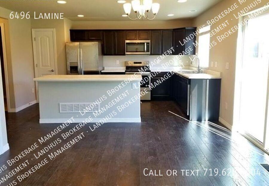 6496 Lamine Dr - Photo 4 of 16
