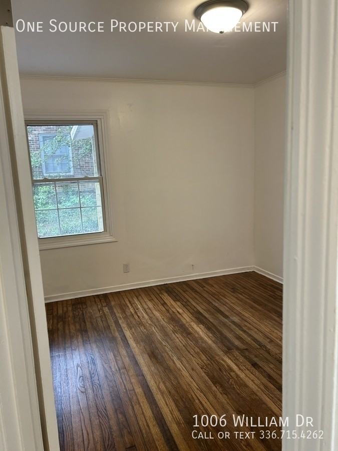 1006 William Dr - Photo 5 of 13