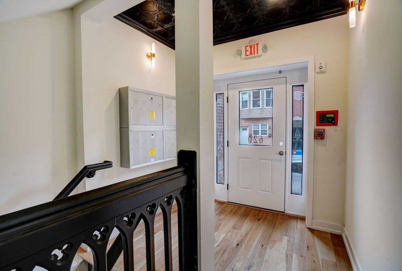 620 S 8th St #13 - Photo 2 of 21