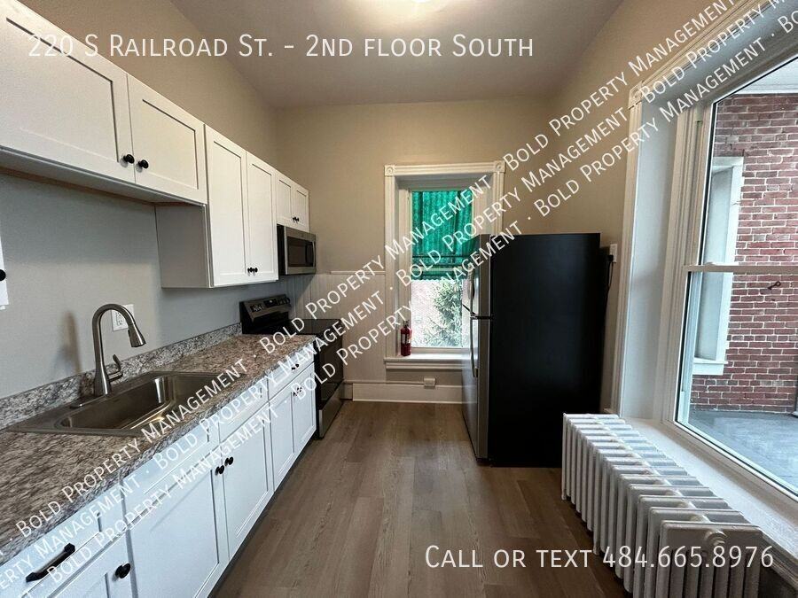 220 S Railroad St #2ndFLSOUTH - Photo 5 of 12