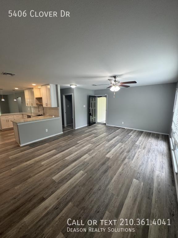 5406 Clover Dr - Photo 5 of 20