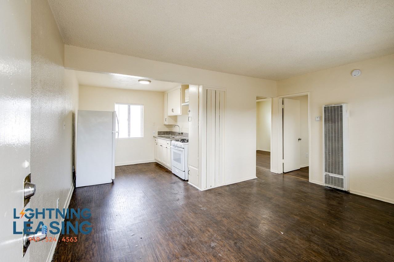 11101 S Broadway #7