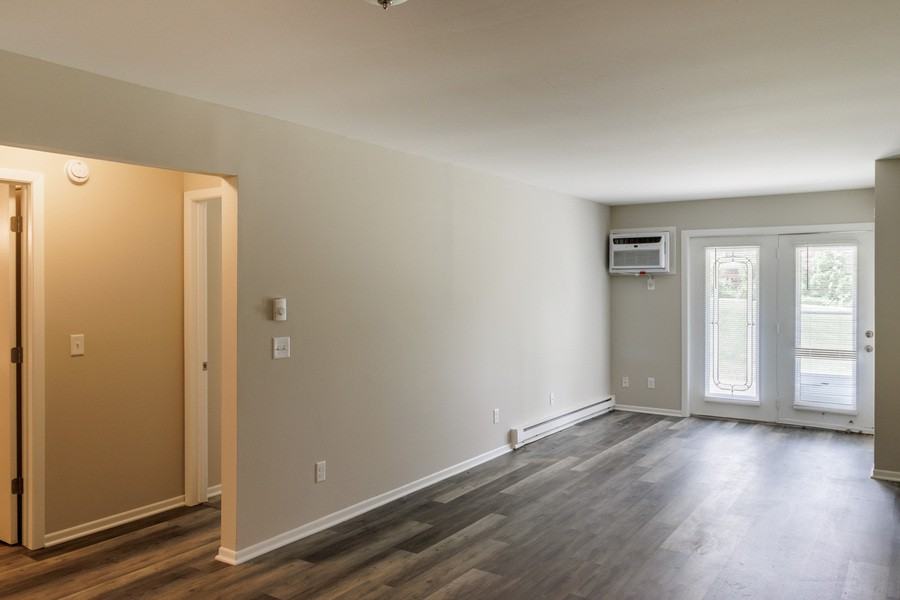 2103 Green Tree Rd #3 - Photo 2 of 15
