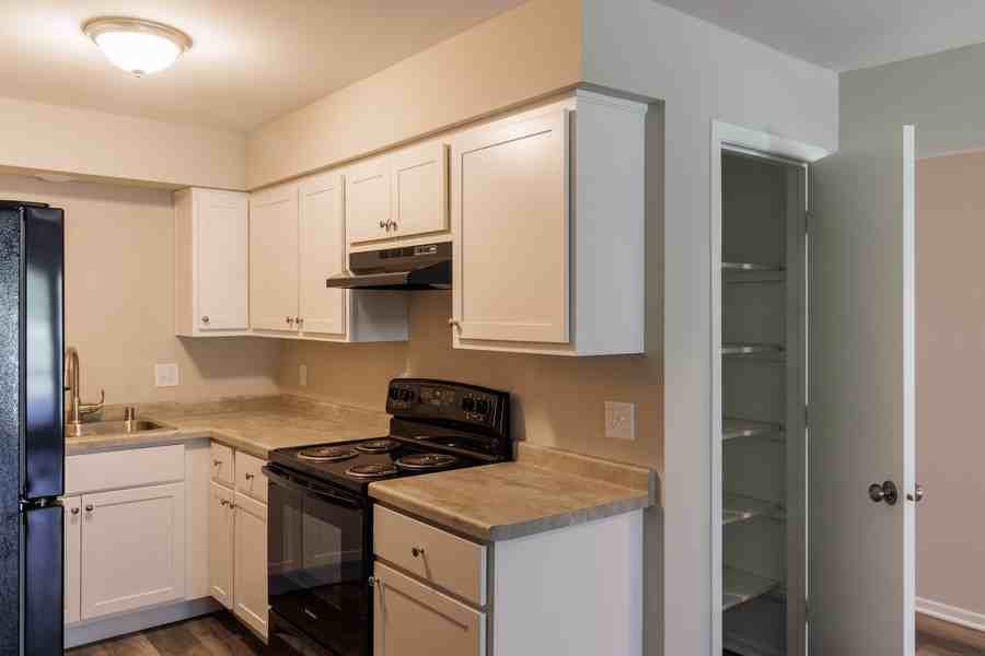 2103 Green Tree Rd #3 - Photo 5 of 15