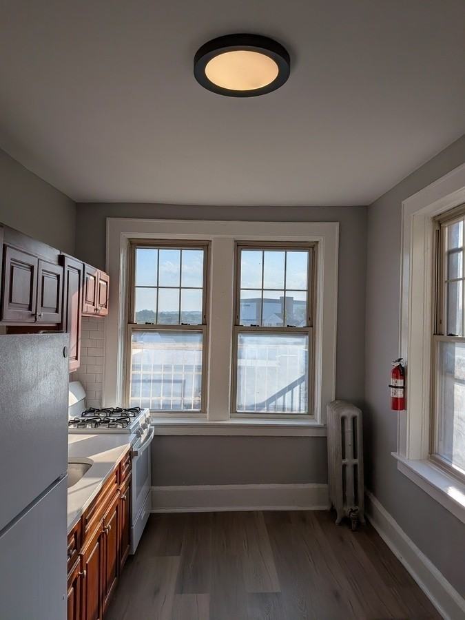380 Bloomfield Ave #304 - Photo 6 of 12