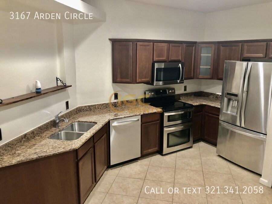 3167 Arden Cir - Photo 4 of 13