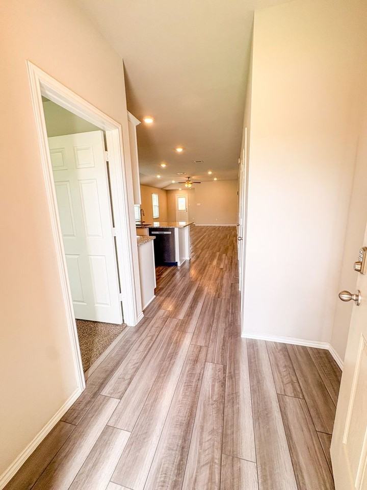 8612 Cantera Ridge Rd - Photo 3 of 23