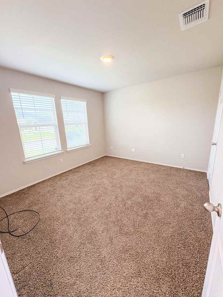 8612 Cantera Ridge Rd - Photo 4 of 23