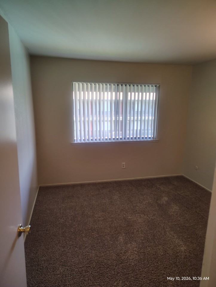 2125 North Ave #18 - Photo 4 of 7