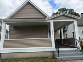 featured image of 409 W Woodbury St #W