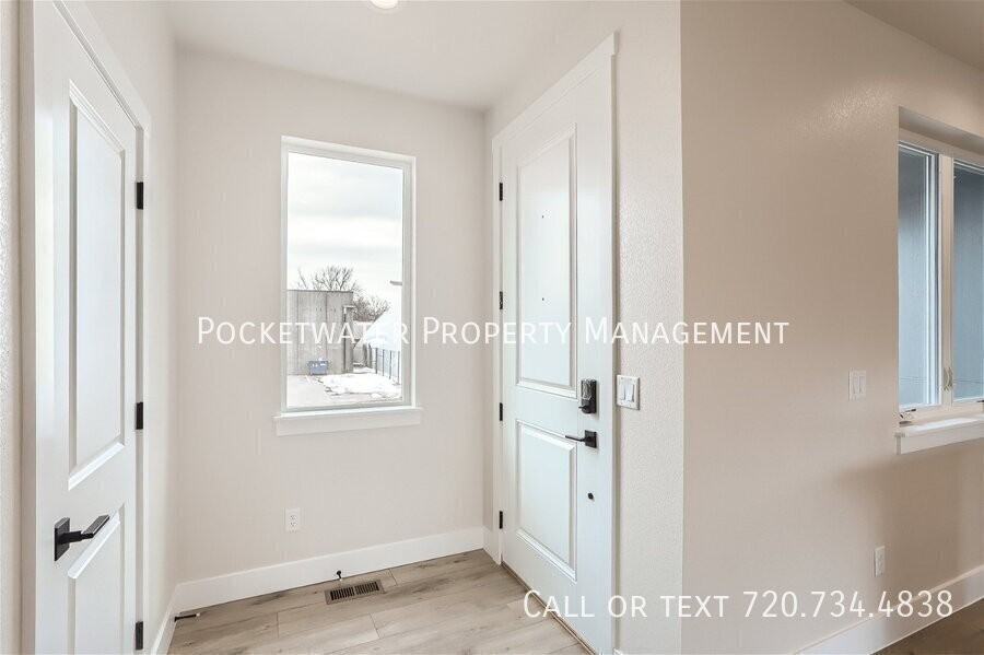 1333 Baker St - Photo 2 of 25