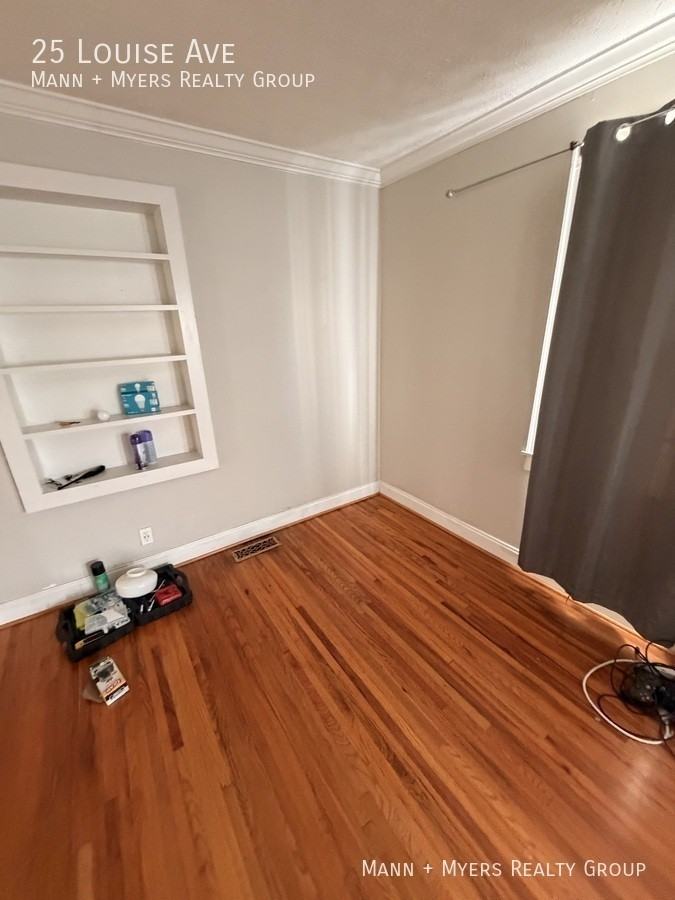 25 Louise Ave - Photo 3 of 14