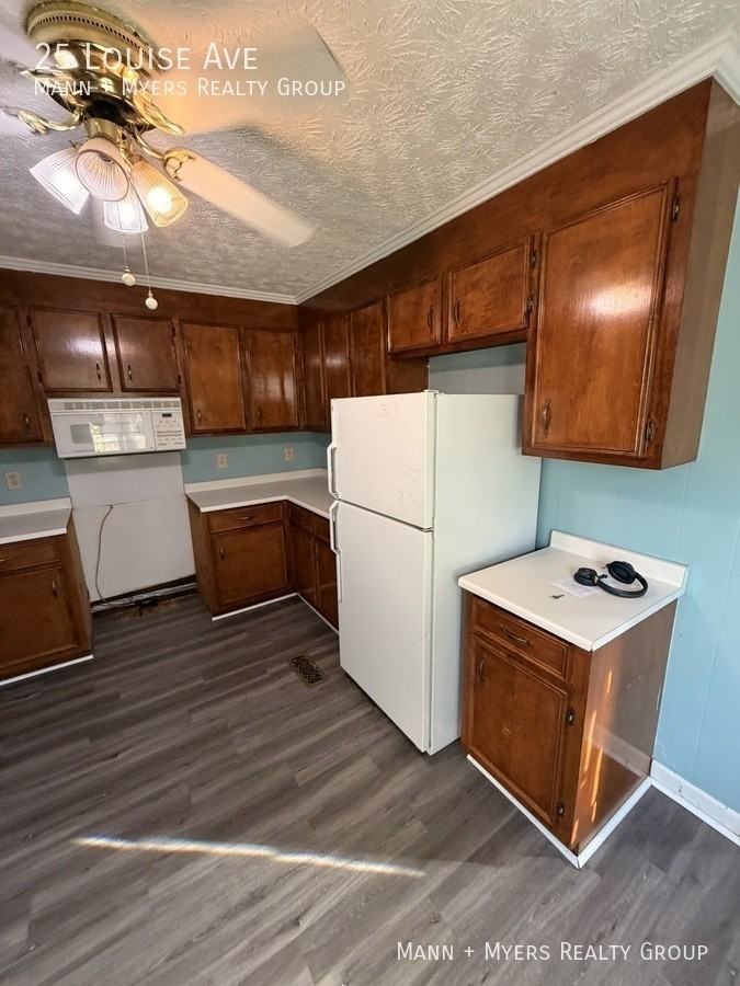 25 Louise Ave - Photo 5 of 14
