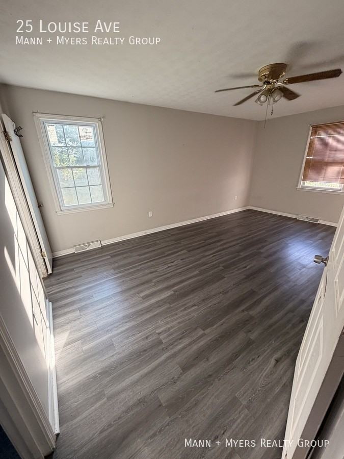 25 Louise Ave - Photo 7 of 14