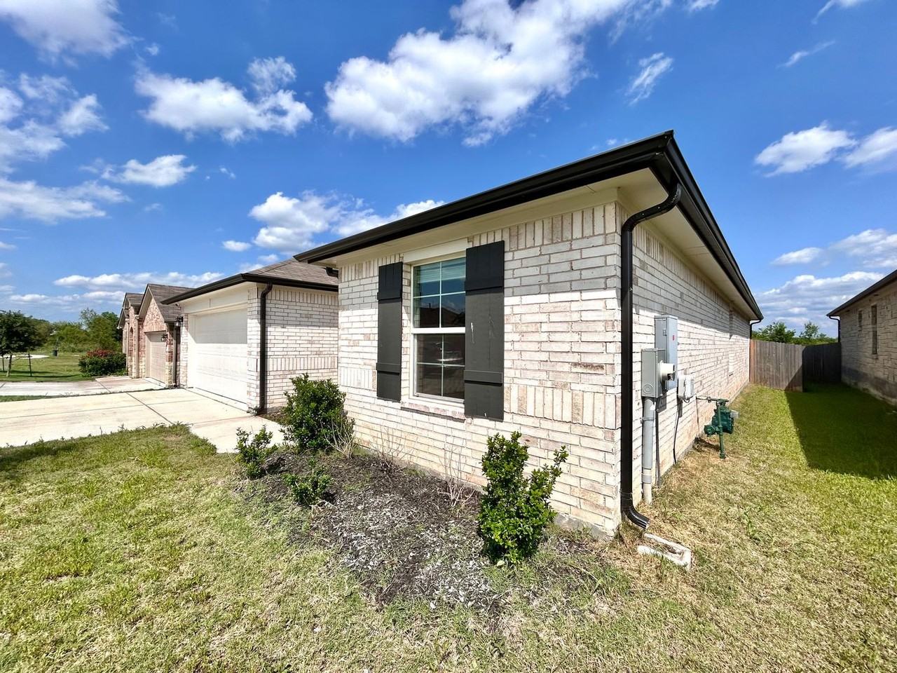 13613 Rebecca Latimer Rd - Photo 3 of 28