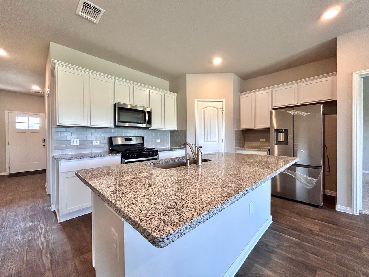 13613 Rebecca Latimer Rd - Photo 7 of 28