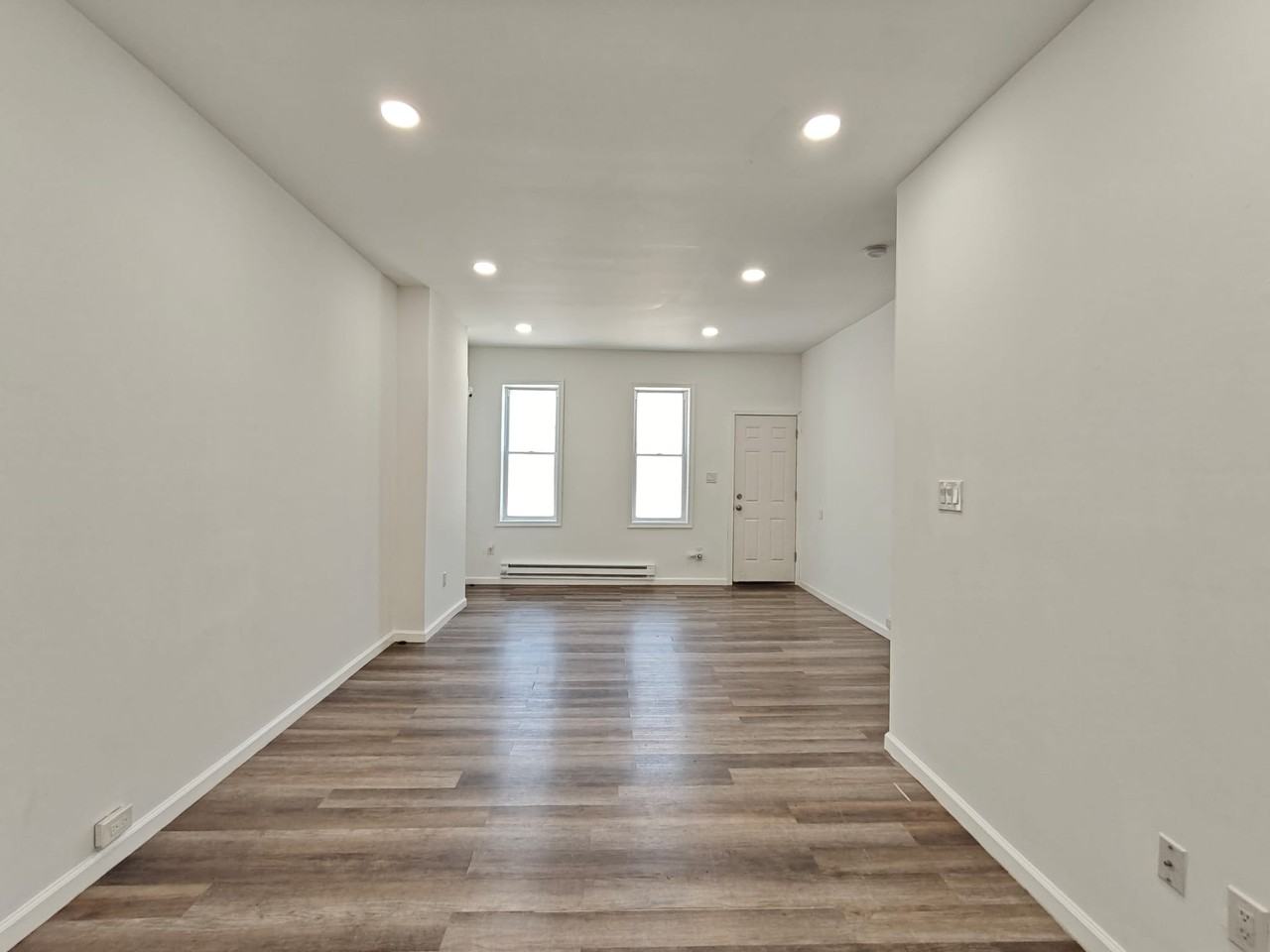 2424 N Bancroft St - Photo 3 of 6