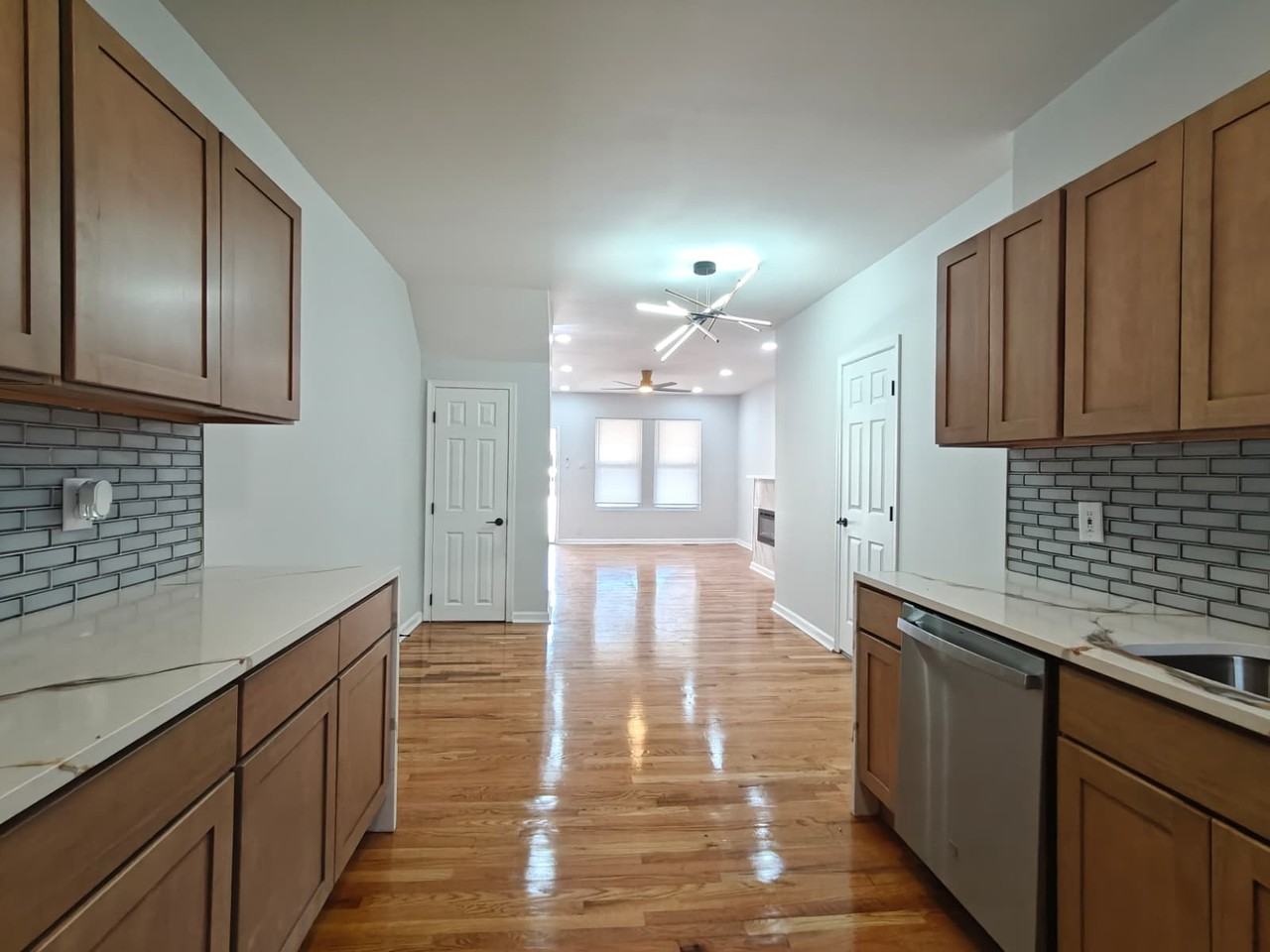 344 N Redfield St - Photo 6 of 14
