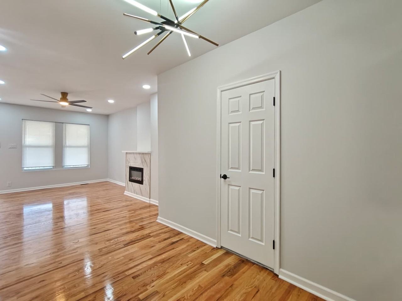 344 N Redfield St - Photo 7 of 14